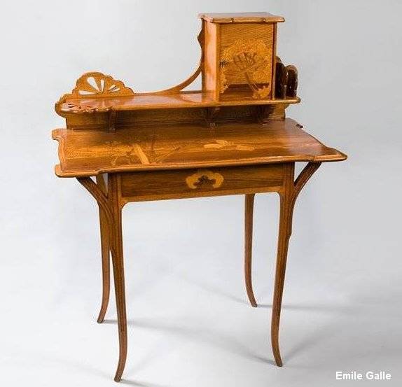 Art Nouveau et Belle époque : Les années 1900 avec meubles d' Emile Galle