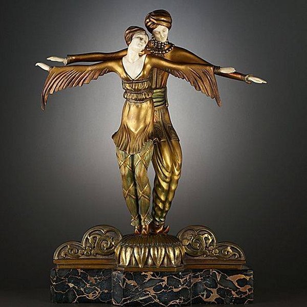 les statuettes de la période art déco