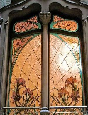 art-nouveau-fenetre-barcelone