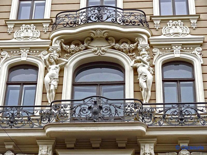 facade-batiment-art-nouveau