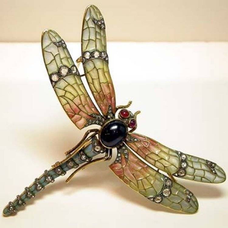 bijou art nouveau représentant une libellule